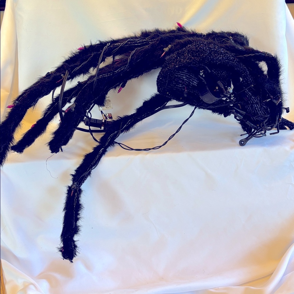 Slightly Used Light-Up Large Spider Halloween Outdoor Indoor Decoration Pink lit - Picture 8 of 11